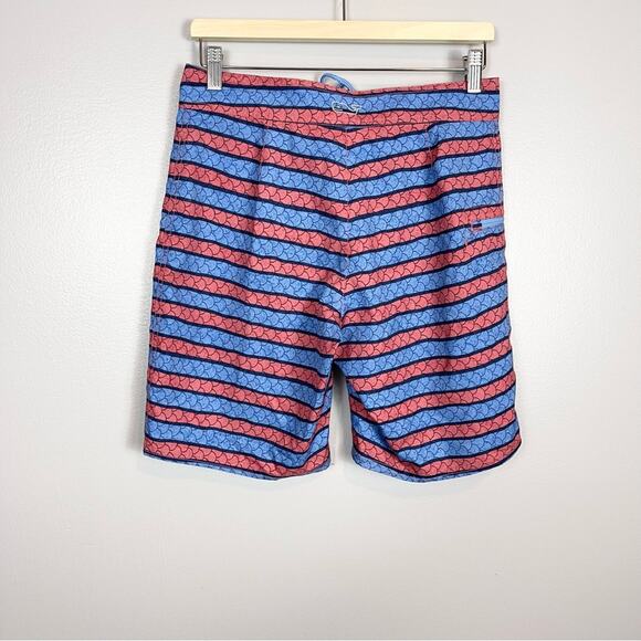 Vineyard Vines Board Shorts 9” Inseam Men’s size 28 striped - Picture 7 of 9